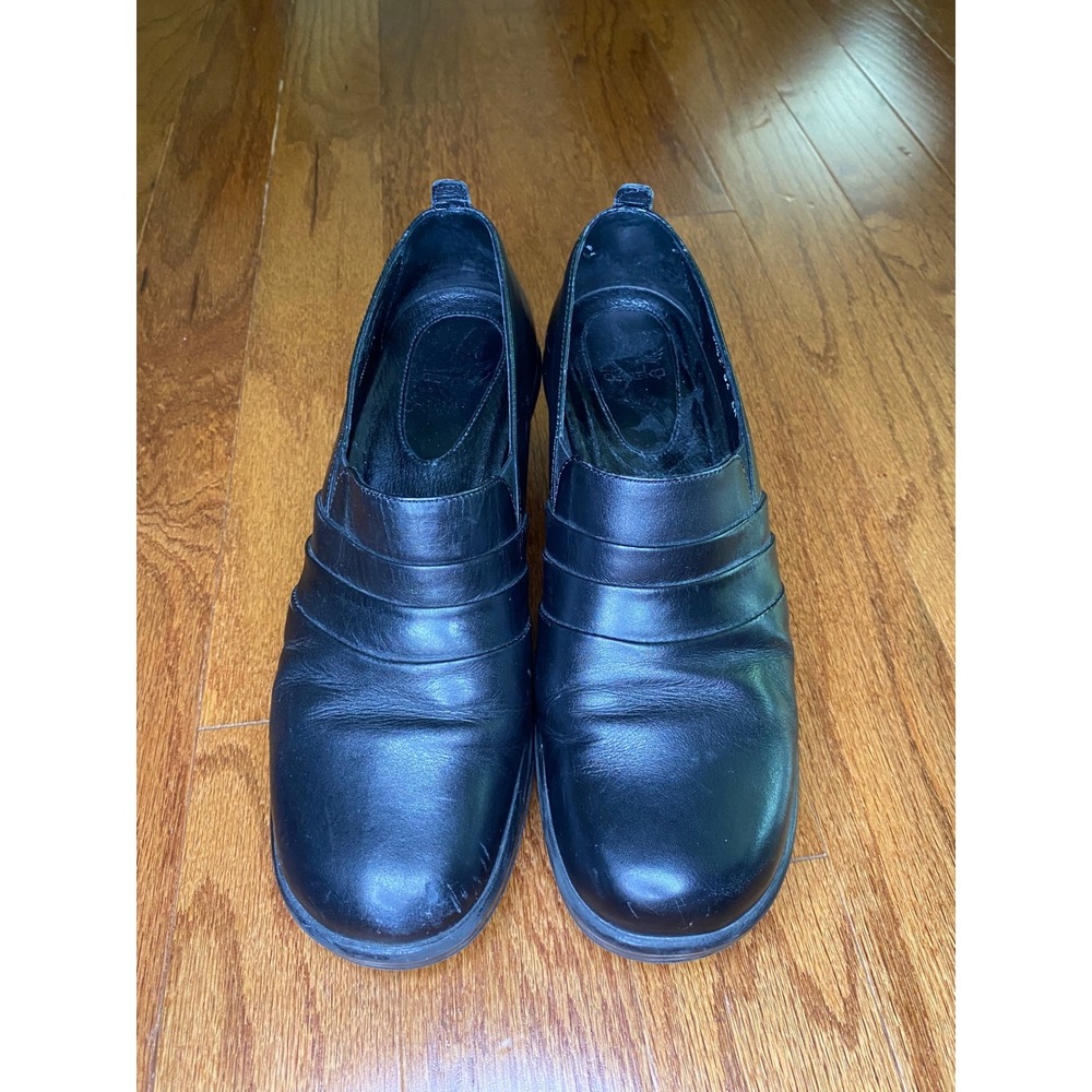 Dansko Black Clogs 41‎ 32 04 EK (approx 10 US)